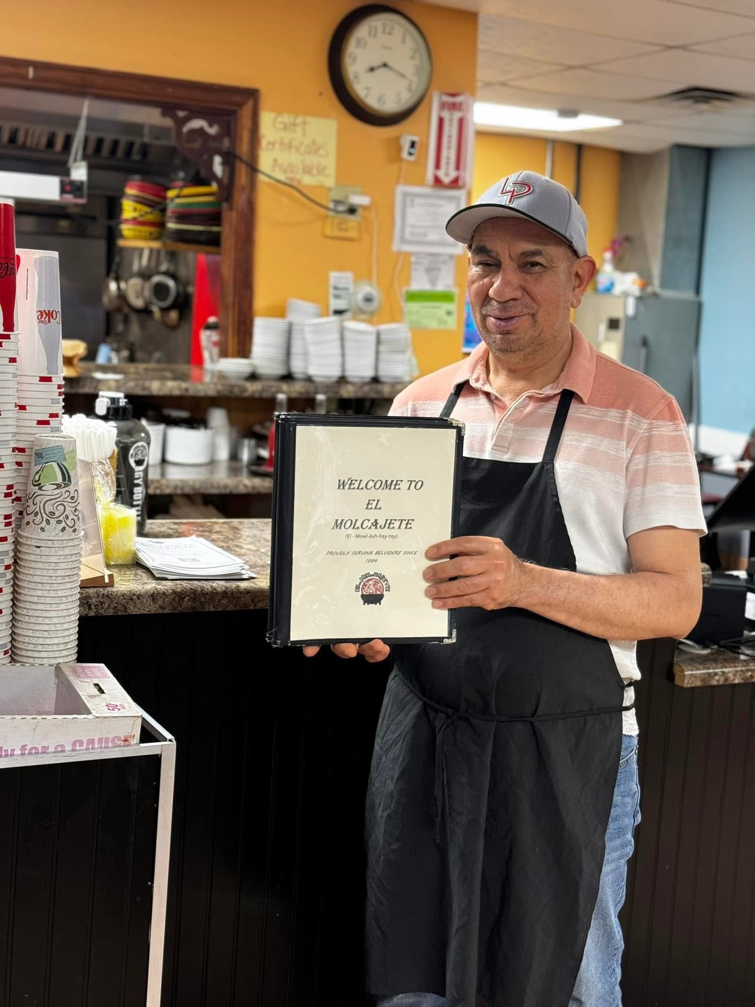 El Molcajete team and restaurant story in Belvidere Illinois